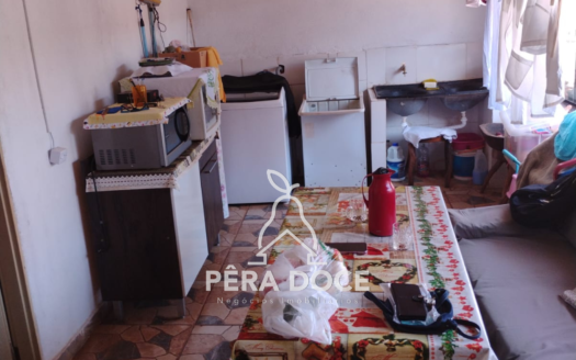 Casa com hortinha no Bairro Costa Teles 1